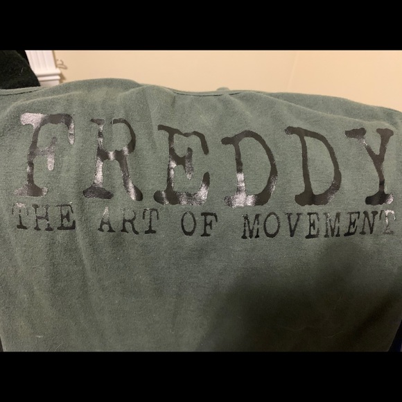 Gray Freddy tank - Picture 2 of 2